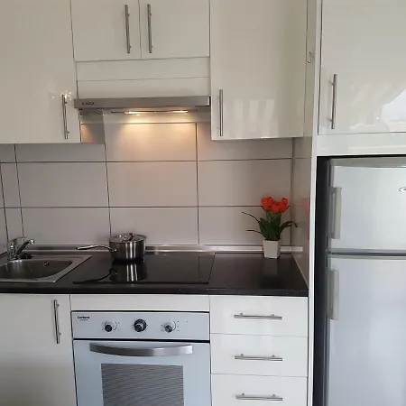 En Mareverde 아데제